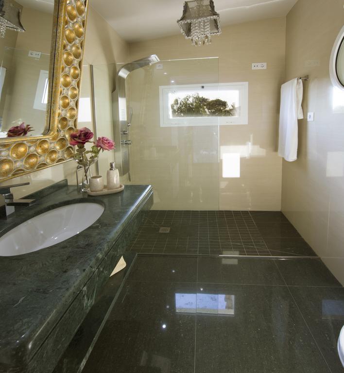 Villa De Lujo Con Jardines Y Piscina Ель-Пуерто-де-Санта-Марія Номер фото