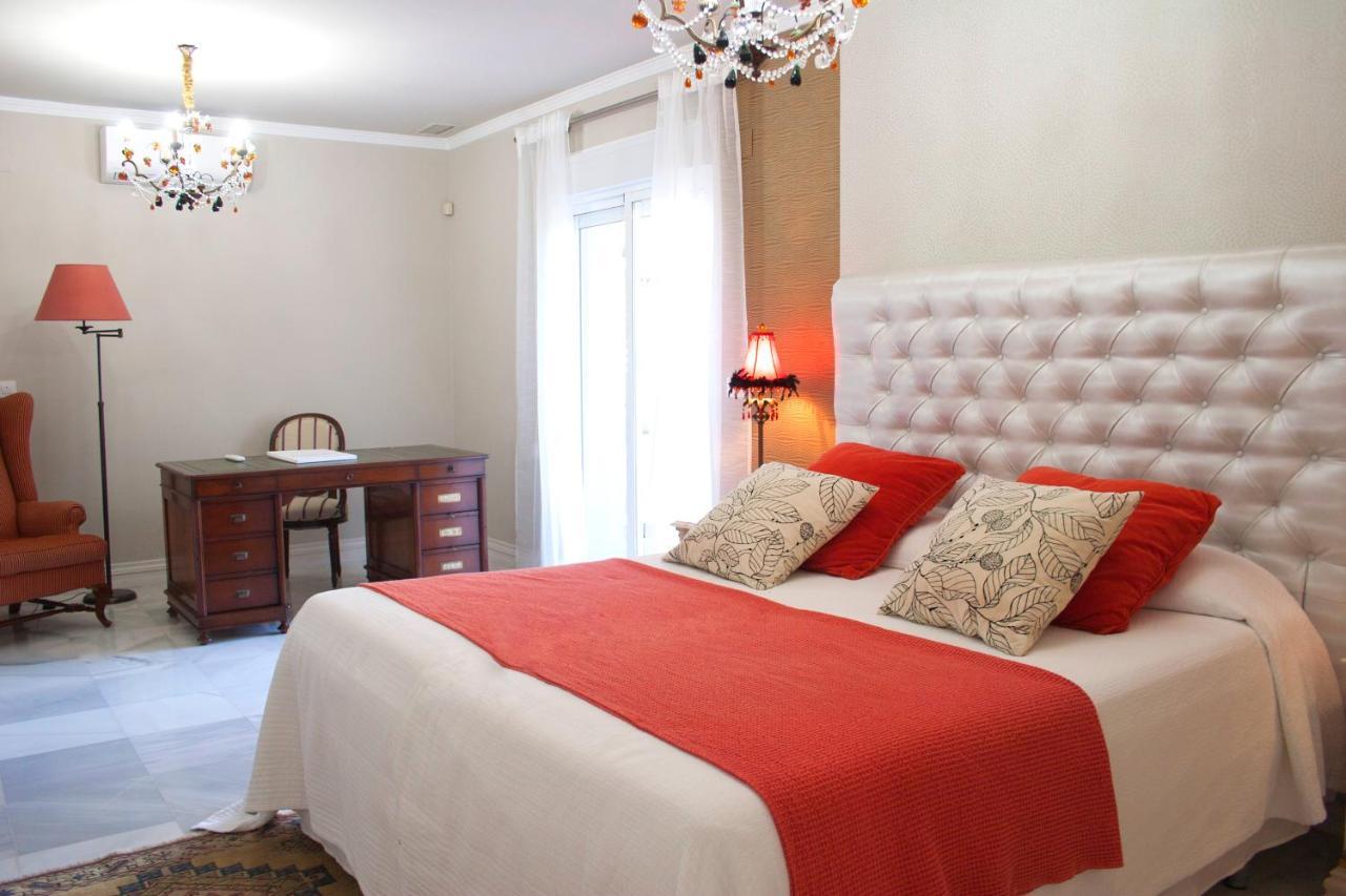 Villa De Lujo Con Jardines Y Piscina Ель-Пуерто-де-Санта-Марія Екстер'єр фото