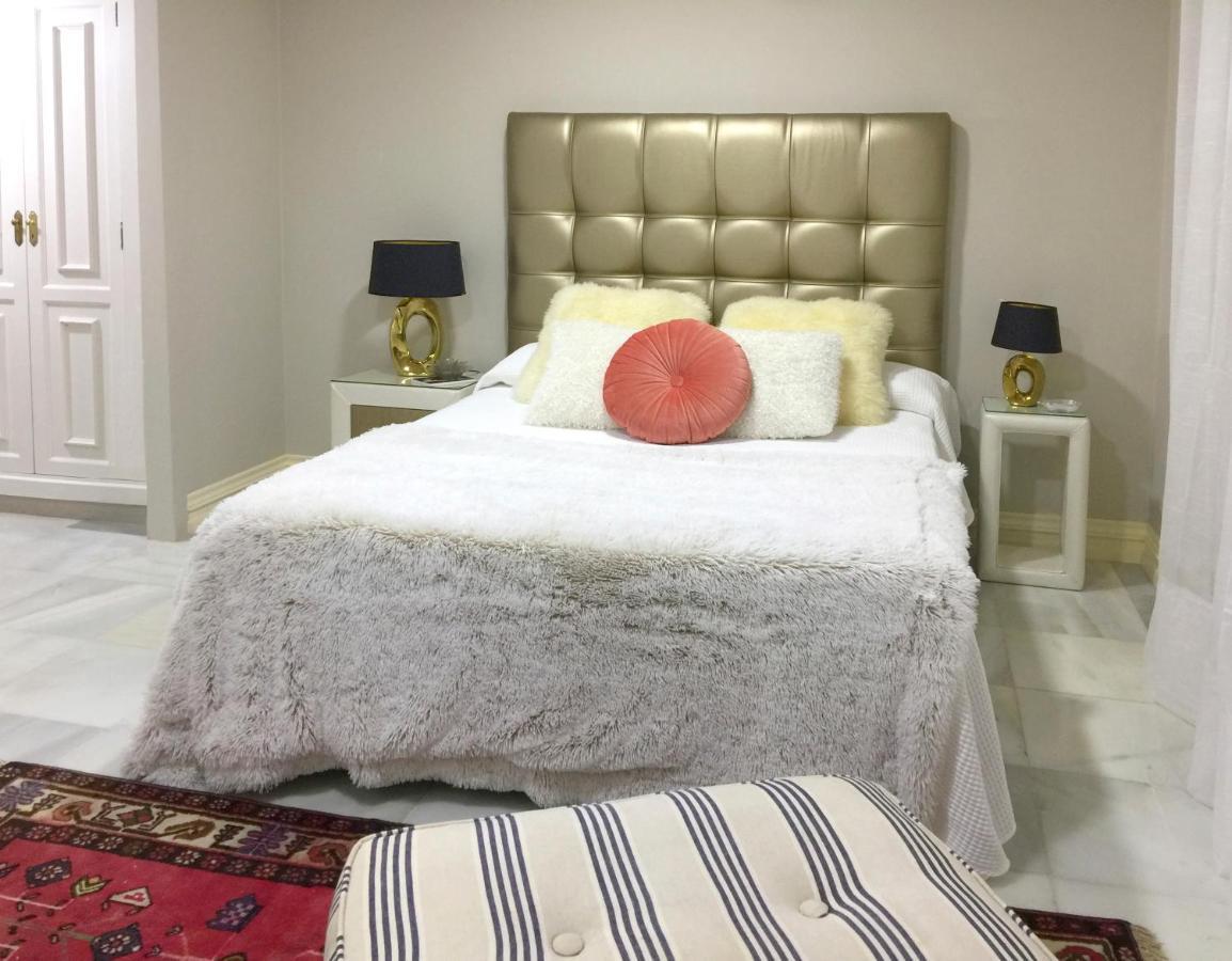 Villa De Lujo Con Jardines Y Piscina Ель-Пуерто-де-Санта-Марія Екстер'єр фото